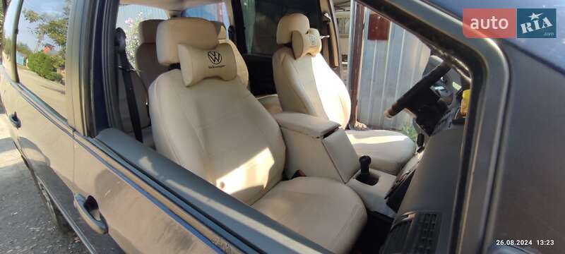 Мінівен Volkswagen Sharan 2000 в Києві