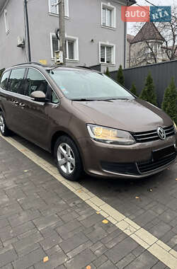 Минивэн Volkswagen Sharan 2011 в Черновцах