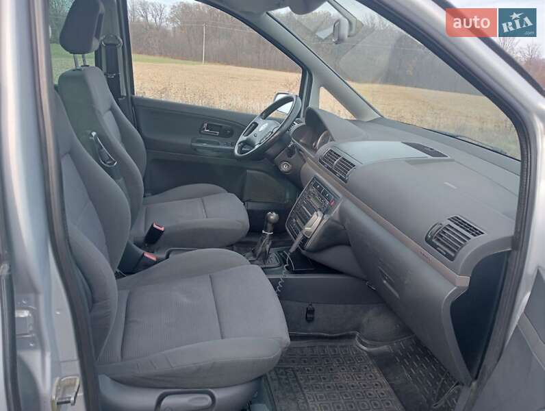 Минивэн Volkswagen Sharan 2002 в Виннице