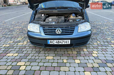 Минивэн Volkswagen Sharan 2000 в Владимире