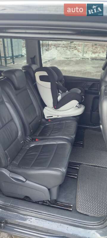 Минивэн Volkswagen Sharan 2012 в Стрые