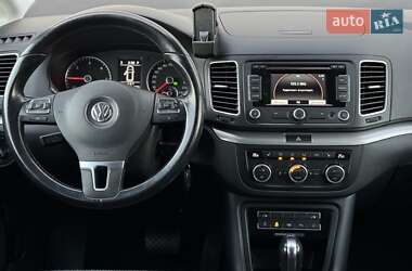 Мінівен Volkswagen Sharan 2014 в Сарнах