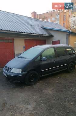 Минивэн Volkswagen Sharan 2004 в 