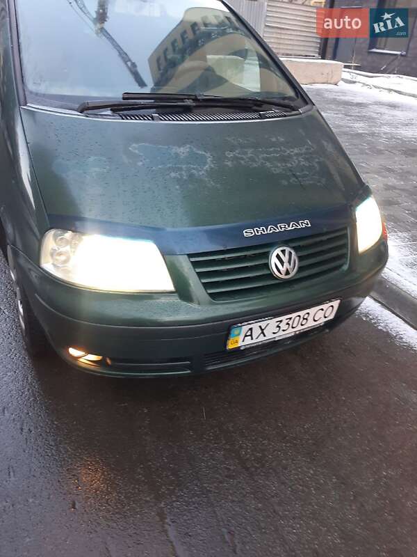 Минивэн Volkswagen Sharan 2002 в Харькове