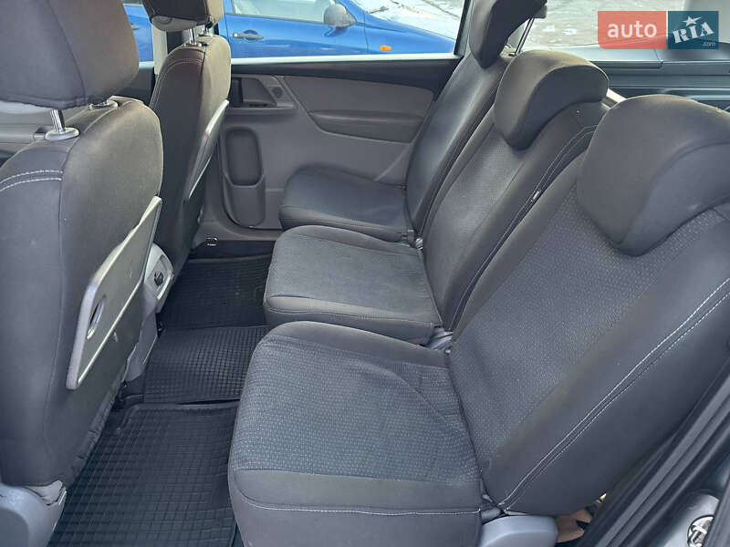 Мінівен Volkswagen Sharan 2014 в Радомишлі