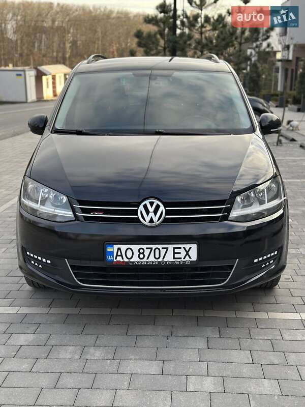 Минивэн Volkswagen Sharan 2011 в Тячеве