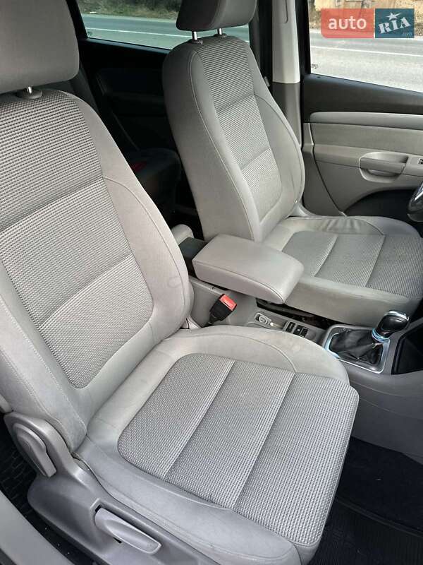 Минивэн Volkswagen Sharan 2011 в Тячеве