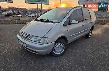 Мінівен Volkswagen Sharan 1998 в Києві