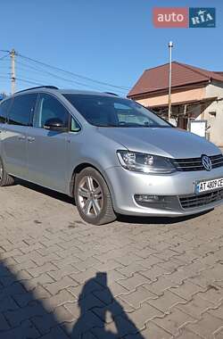 Минивэн Volkswagen Sharan 2012 в Сокале