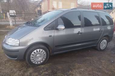 Минивэн Volkswagen Sharan 2004 в Бучаче