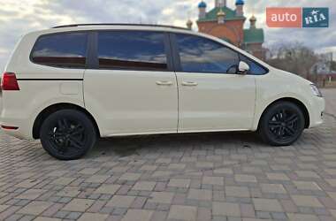 Мінівен Volkswagen Sharan 2014 в 