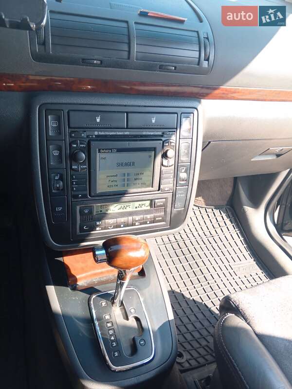 Минивэн Volkswagen Sharan 2005 в Житомире