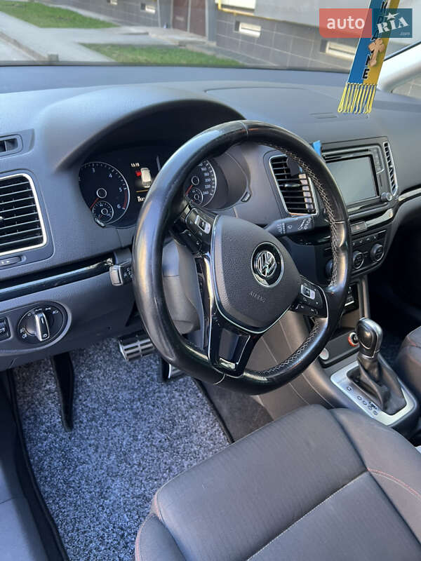 Минивэн Volkswagen Sharan 2018 в Запорожье