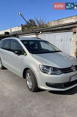 Минивэн Volkswagen Sharan 2013 в Киеве