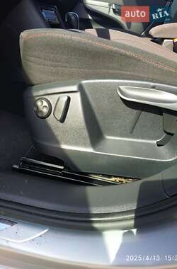 Минивэн Volkswagen Sharan 2017 в 
