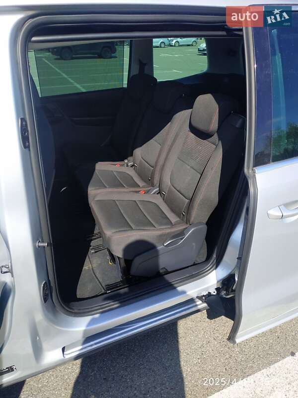 Мінівен Volkswagen Sharan 2017 в Києві