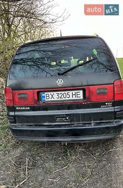 Минивэн Volkswagen Sharan 2003 в 