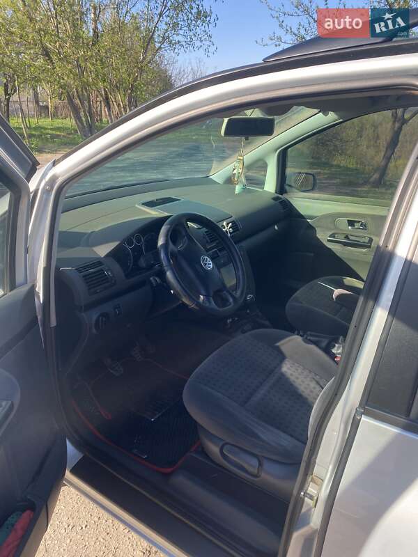 Минивэн Volkswagen Sharan 2003 в Чугуеве