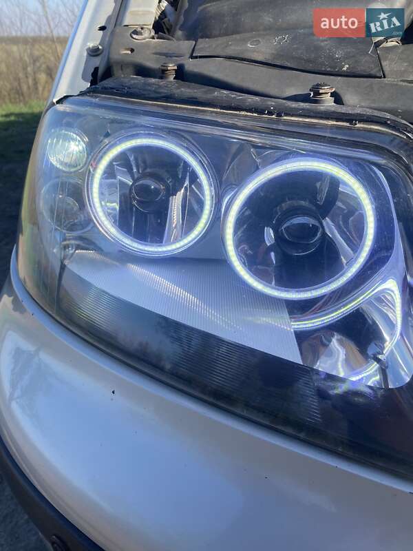 Минивэн Volkswagen Sharan 2003 в Чугуеве