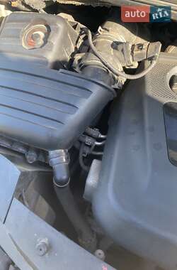 Минивэн Volkswagen Sharan 2003 в Чугуеве