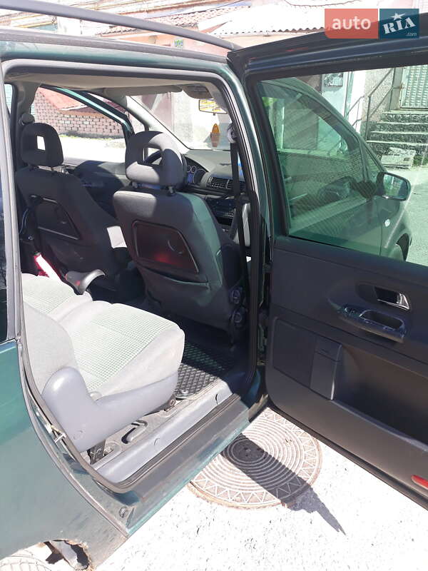 Минивэн Volkswagen Sharan 2003 в Костополе фото 2 Минивэн Volkswagen Sharan 2003 в Костополе