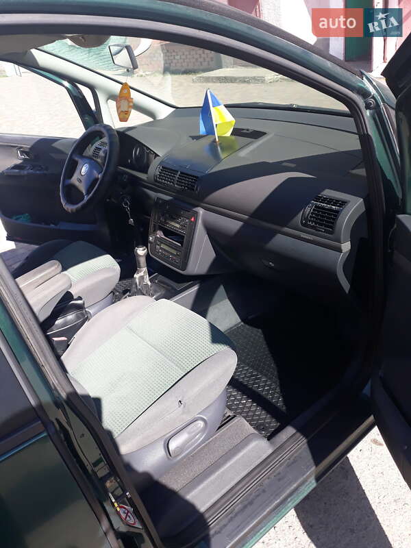 Минивэн Volkswagen Sharan 2003 в Костополе фото 3 Минивэн Volkswagen Sharan 2003 в Костополе