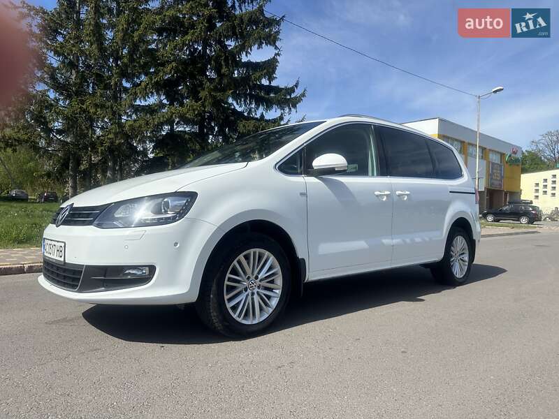 Мінівен Volkswagen Sharan 2015 в Ковелі