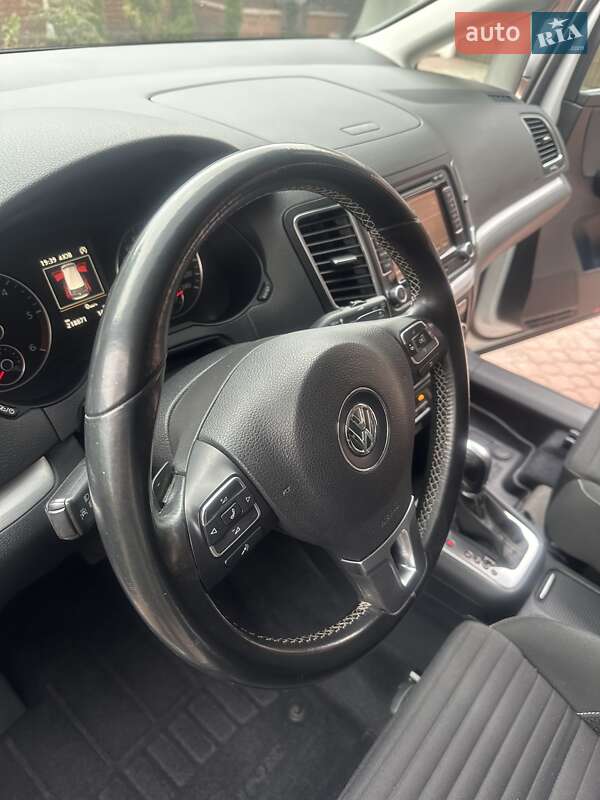 Мінівен Volkswagen Sharan 2015 в Ковелі