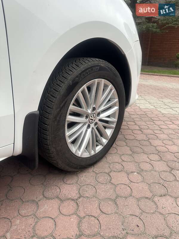 Мінівен Volkswagen Sharan 2015 в Ковелі