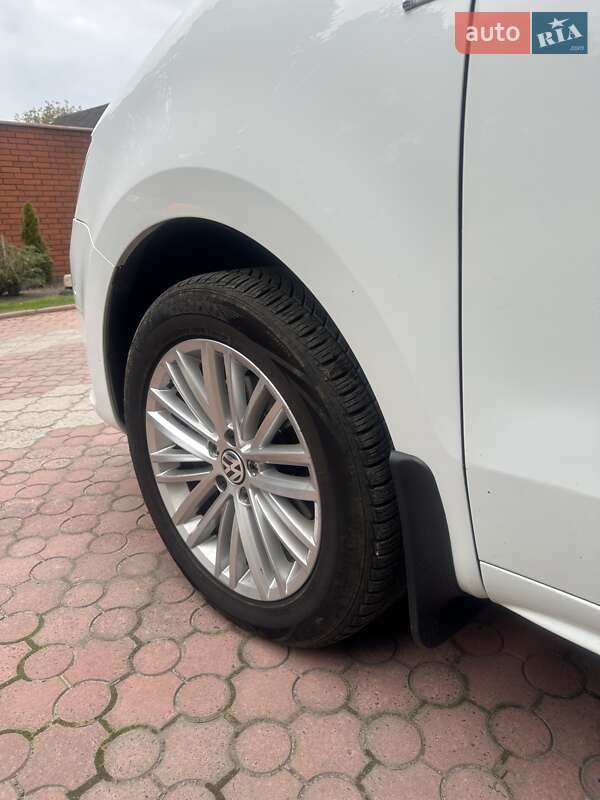 Мінівен Volkswagen Sharan 2015 в Ковелі