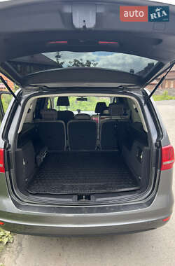 Мінівен Volkswagen Sharan 2011 в 