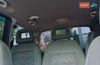 Минивэн Volkswagen Sharan 2001 в 