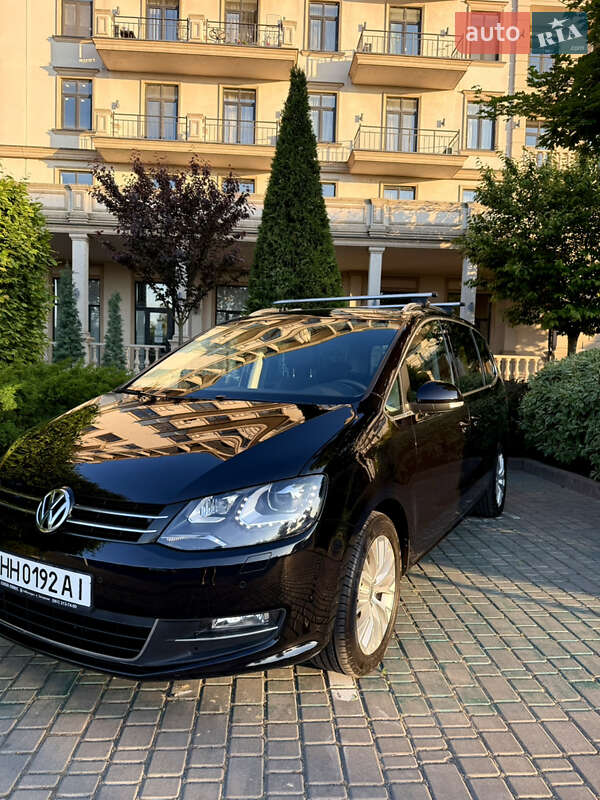 Мінівен Volkswagen Sharan 2015 в Одесі
