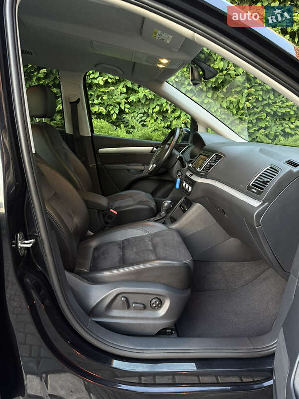 Мінівен Volkswagen Sharan 2015 в Одесі