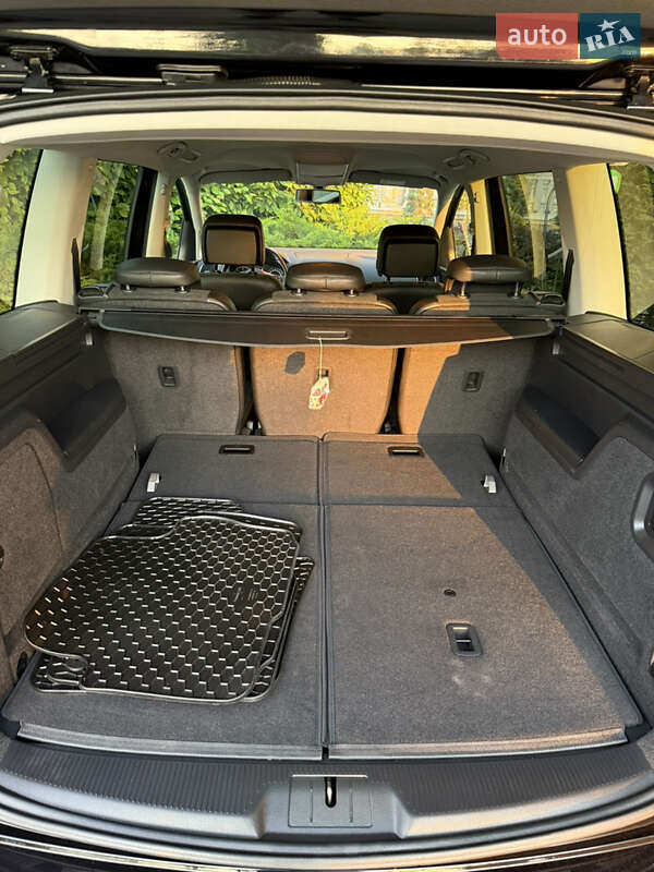 Мінівен Volkswagen Sharan 2015 в Одесі