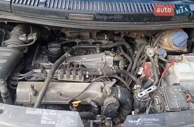 Мінівен Volkswagen Sharan 2001 в 