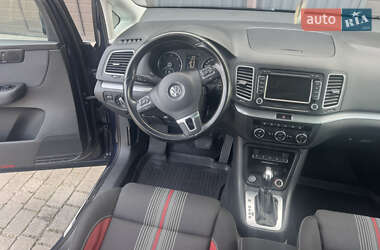 Минивэн Volkswagen Sharan 2012 в 