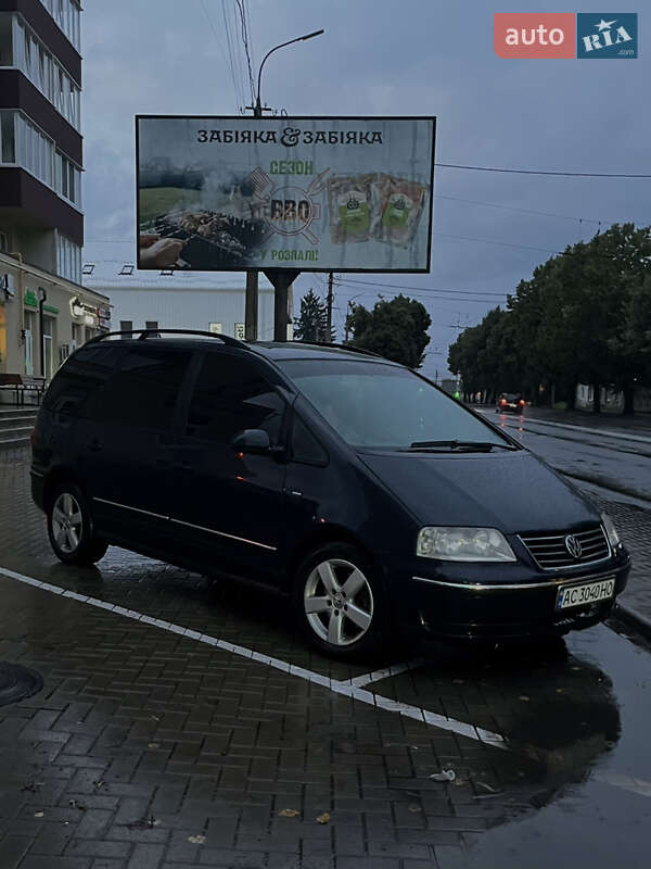 Мінівен Volkswagen Sharan 2005 в Луцьку