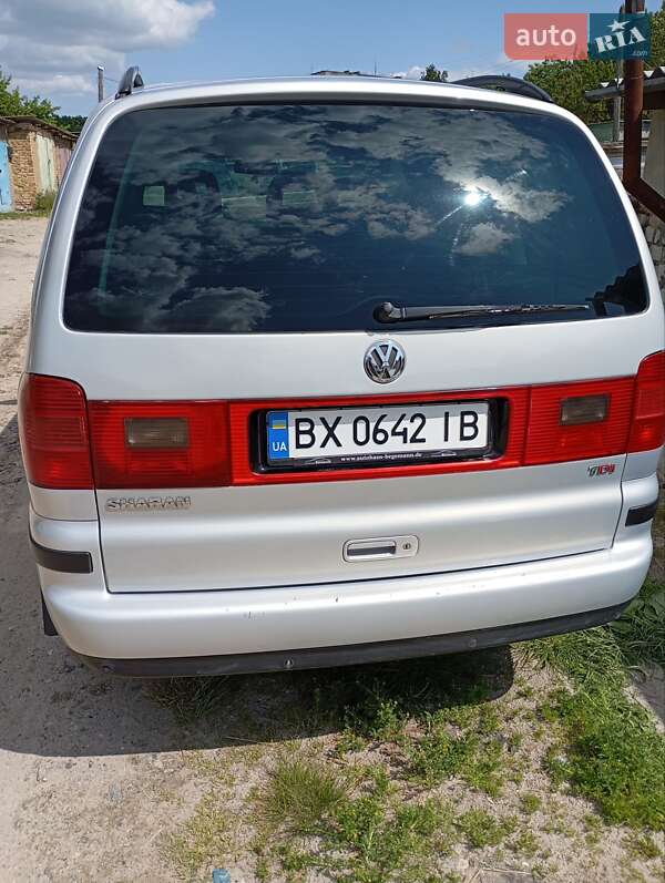 Минивэн Volkswagen Sharan 2002 в Изяславе