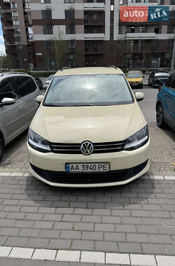 Минивэн Volkswagen Sharan 2011 в Киеве