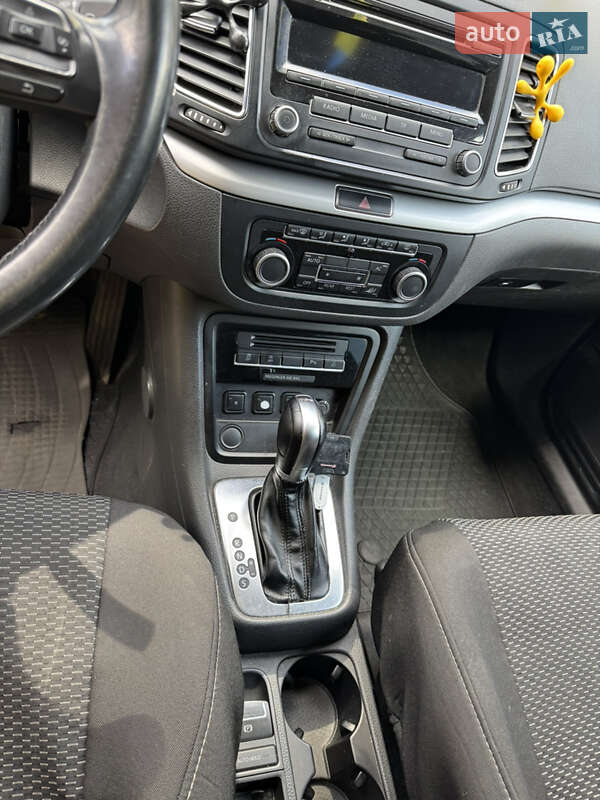 Мінівен Volkswagen Sharan 2011 в Києві