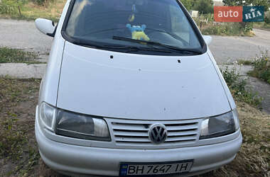 Мінівен Volkswagen Sharan 1997 в Дніпрі