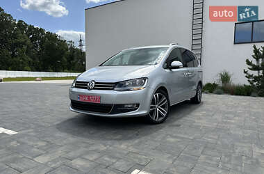 Мінівен Volkswagen Sharan 2017 в Луцьку