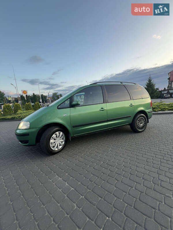 Минивэн Volkswagen Sharan 2003 в Хмельницком