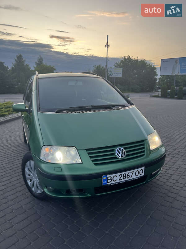 Минивэн Volkswagen Sharan 2003 в Хмельницком