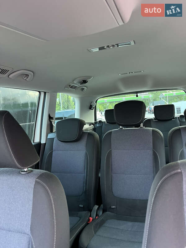 Минивэн Volkswagen Sharan 2012 в Черновцах