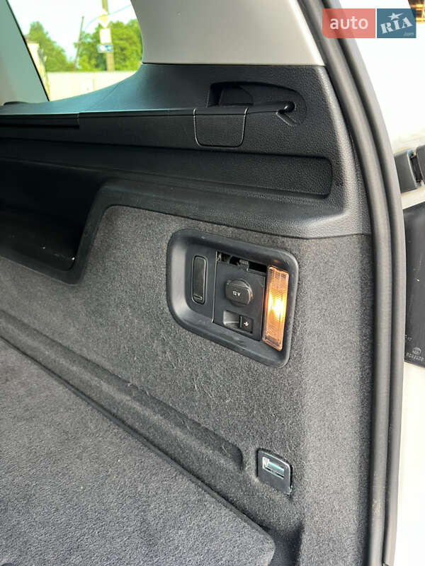 Минивэн Volkswagen Sharan 2012 в Черновцах