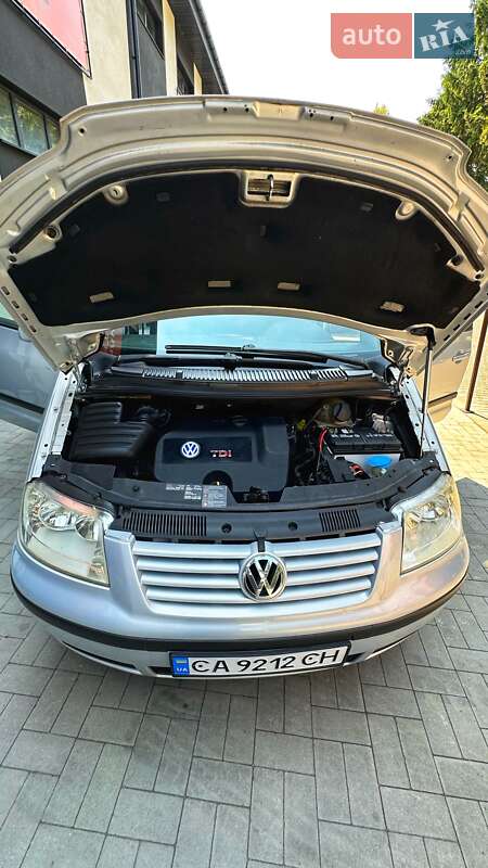 Мінівен Volkswagen Sharan 2002 в Умані