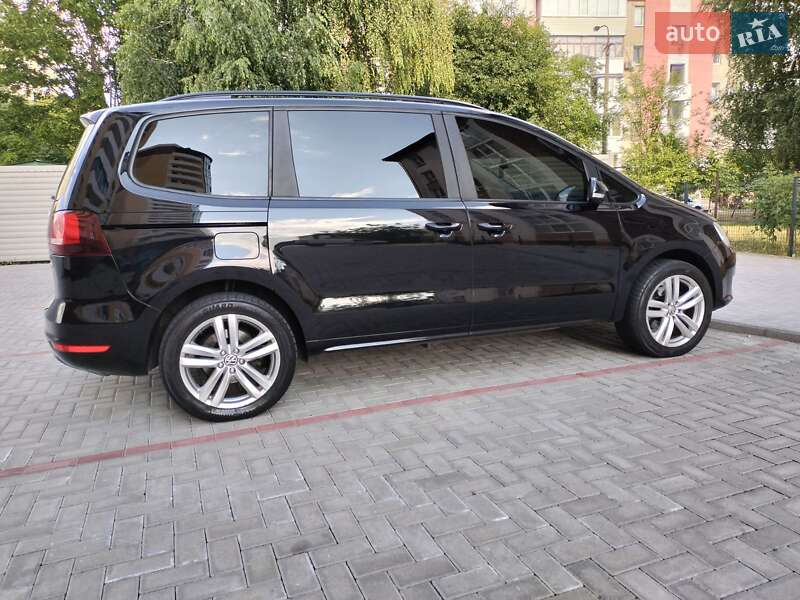 Мінівен Volkswagen Sharan 2016 в Рівному