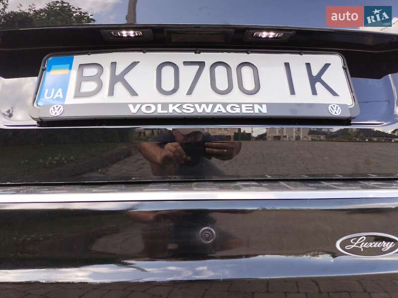 Мінівен Volkswagen Sharan 2016 в Рівному